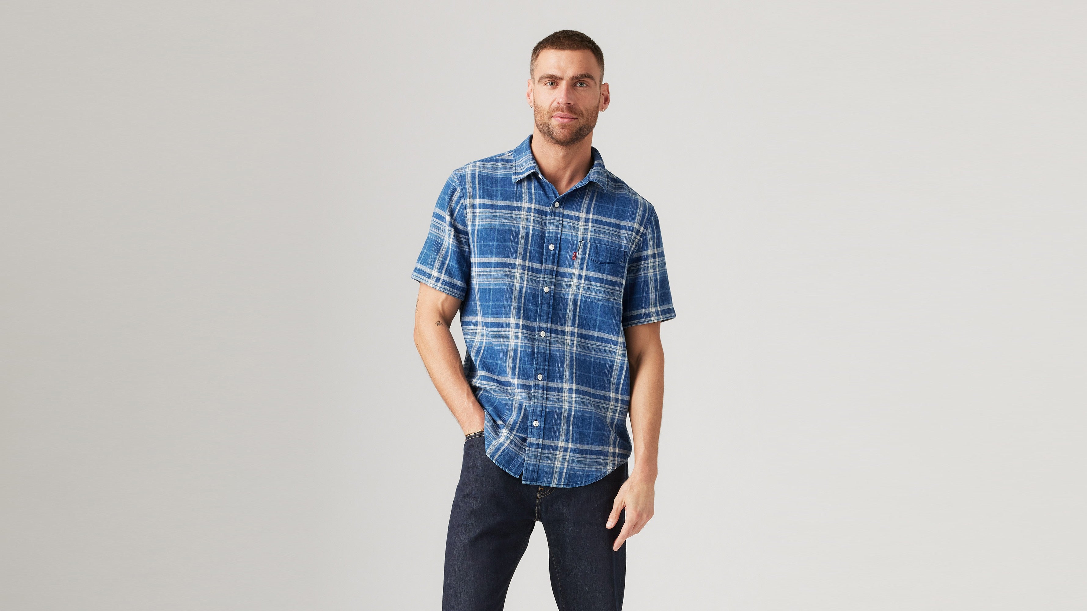 Levi s Men s Short Sleeve Classic Standard Fit Shirt Whitmore Indigo Plaid Levi s MY