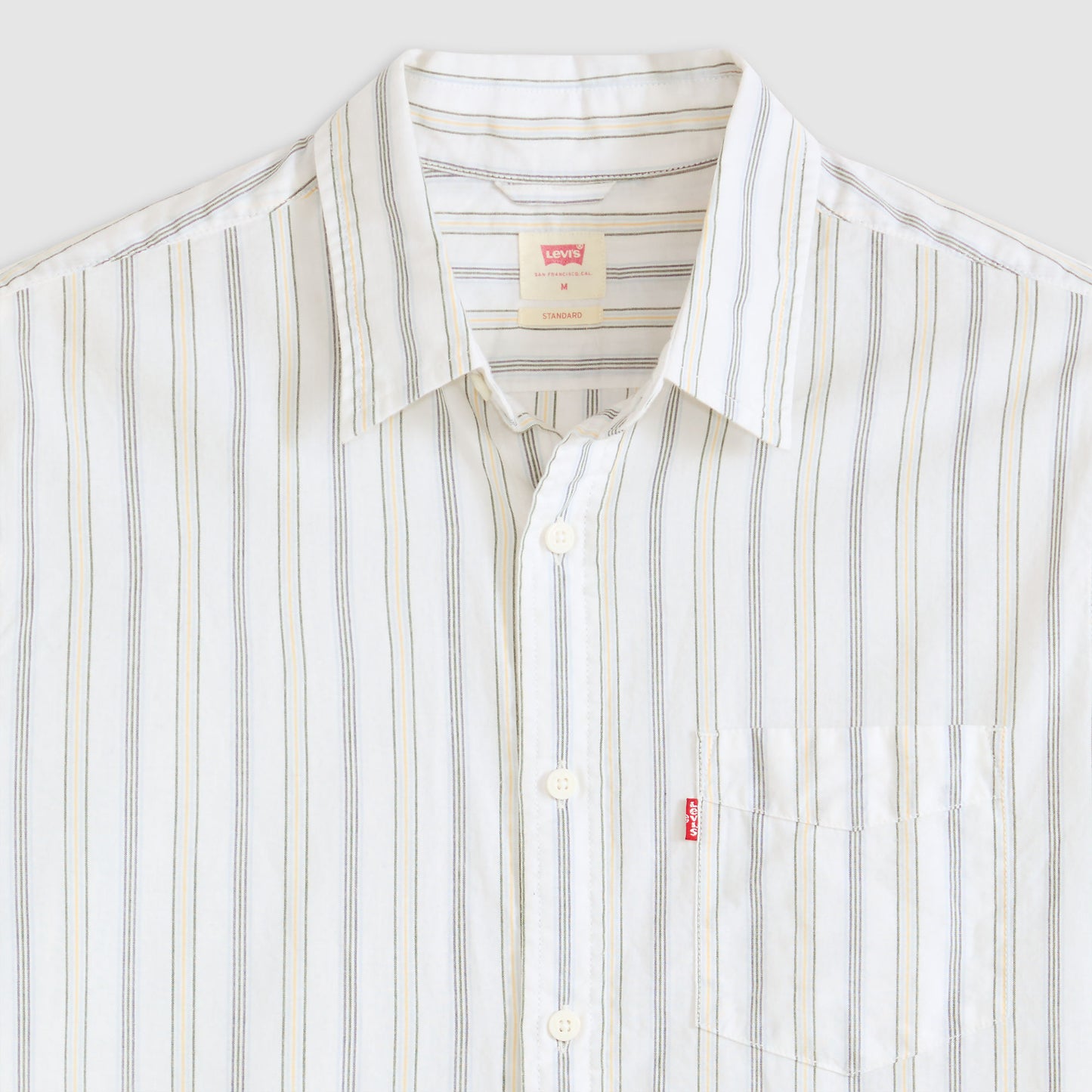 Levi's® Men's Short-Sleeve Classic Standard Fit Shirt