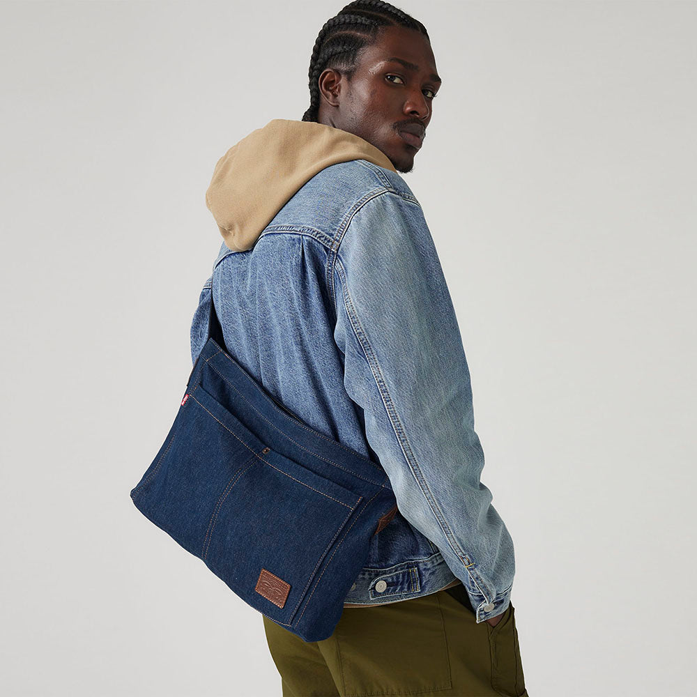 Levi's® Men's Heritage Messenger Bag