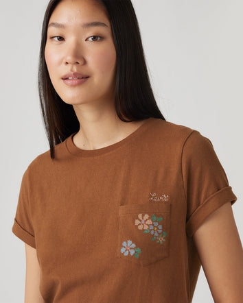 Levi's® Women's Graphic Margot T-Shirt 4