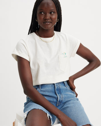 Levi's® Women's Graphic Margot Pocket T-Shirt 1