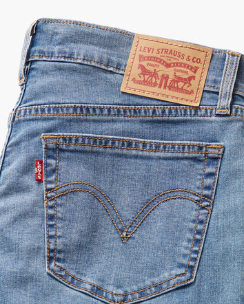 Levi's® Women's Mid-Rise Boyfriend Jeans 6