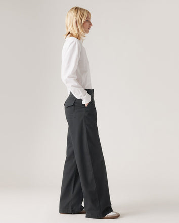 Levi's® Women's Surplus Straight Pants 4