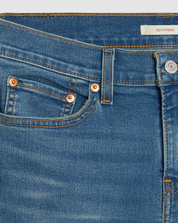 Levi's® Women's Mid-Rise Boyfriend Jeans 7