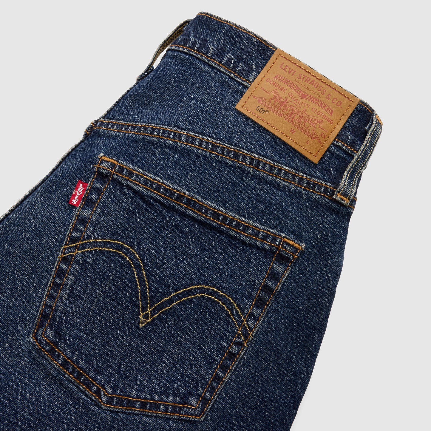 Levi's® Women's Mid-Thigh Shorts