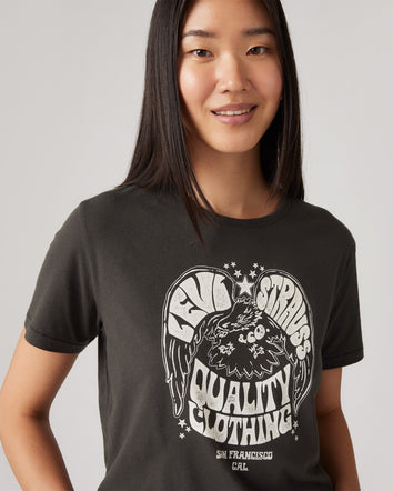 Levi's® Women's Graphic Iconic Tee 4