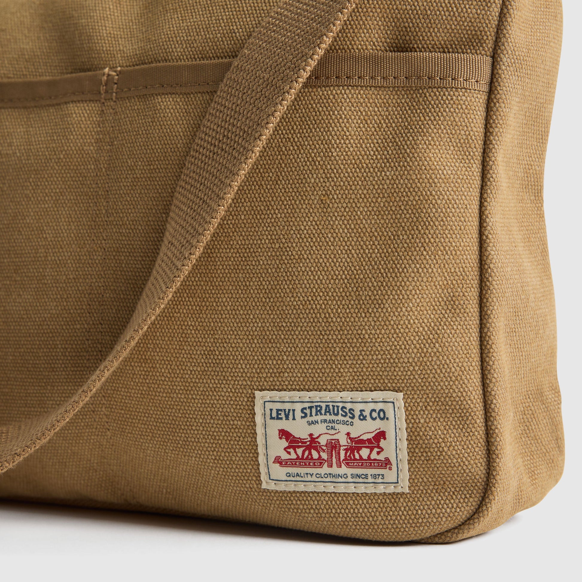 Levi's® Men's Emory Crossbody Bag