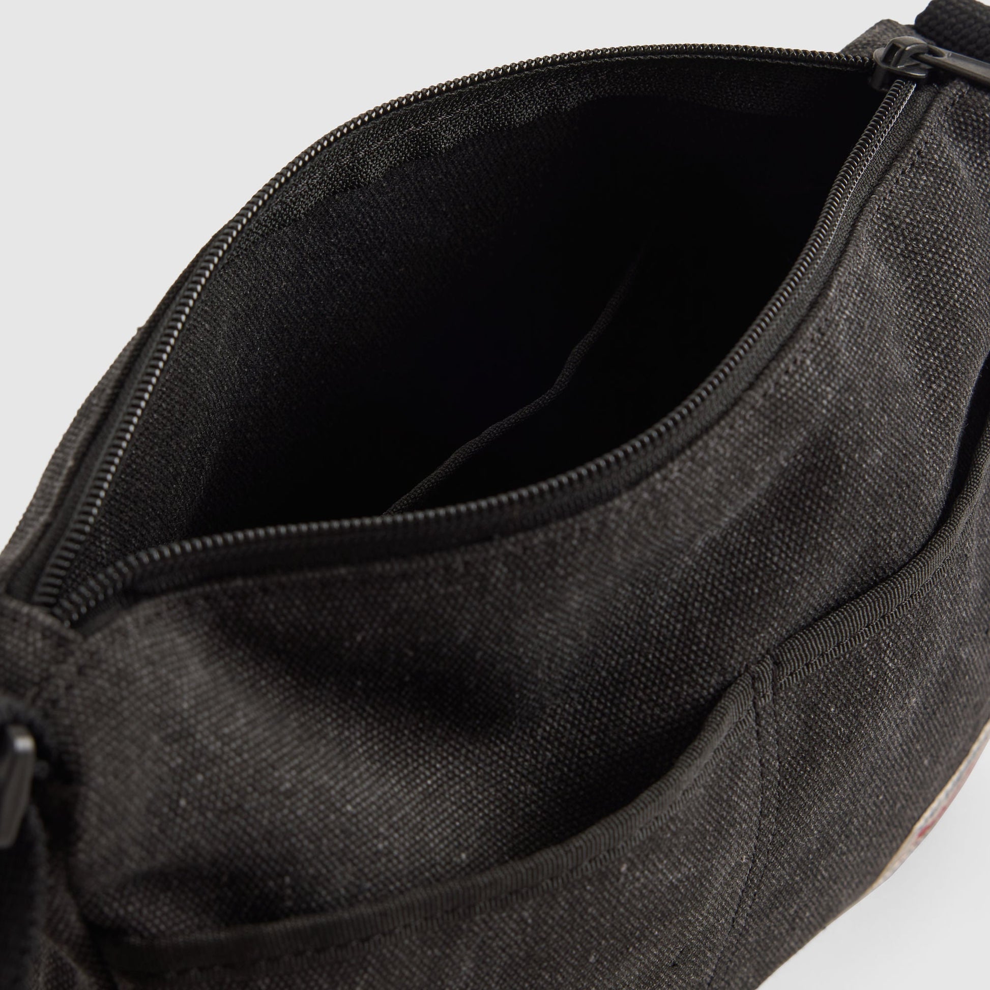 Levi's® Men's Emory Crossbody Bag