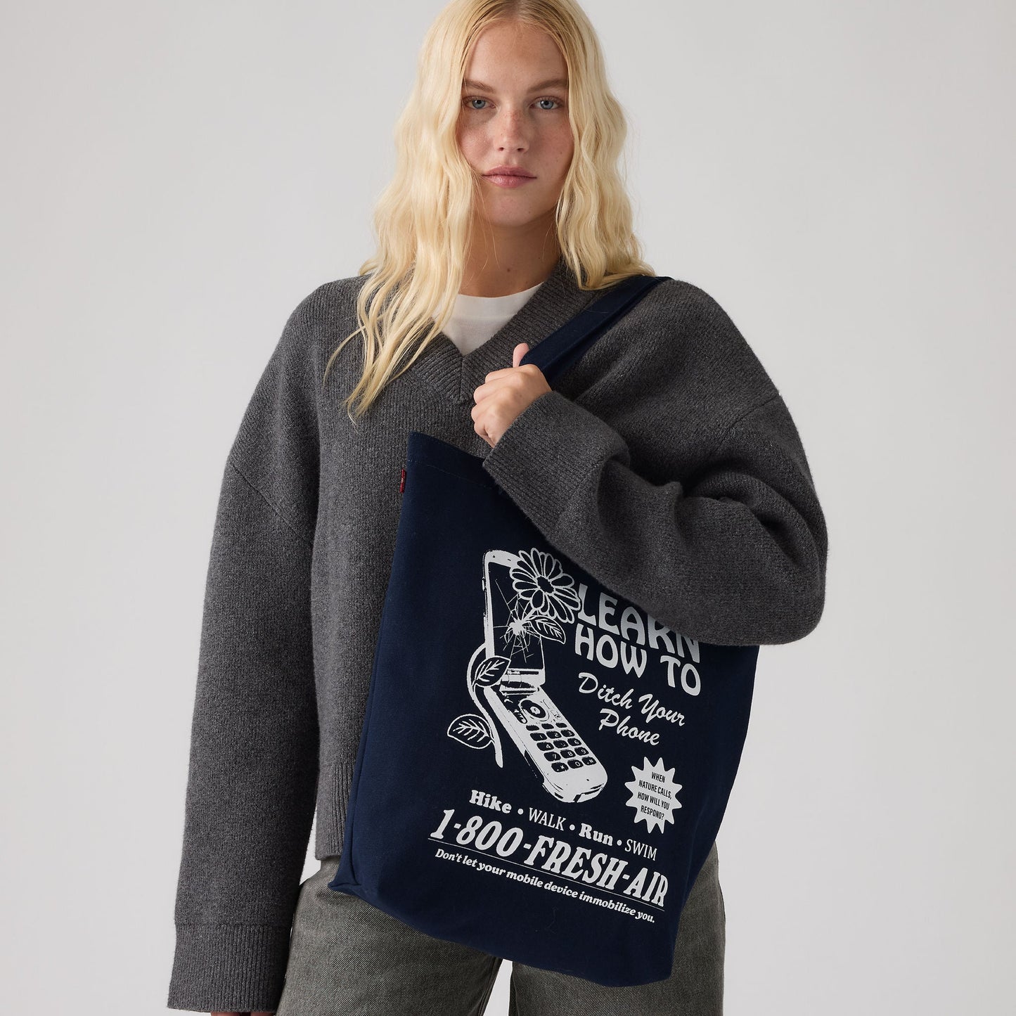 Levi's® Men's Graphic Tote