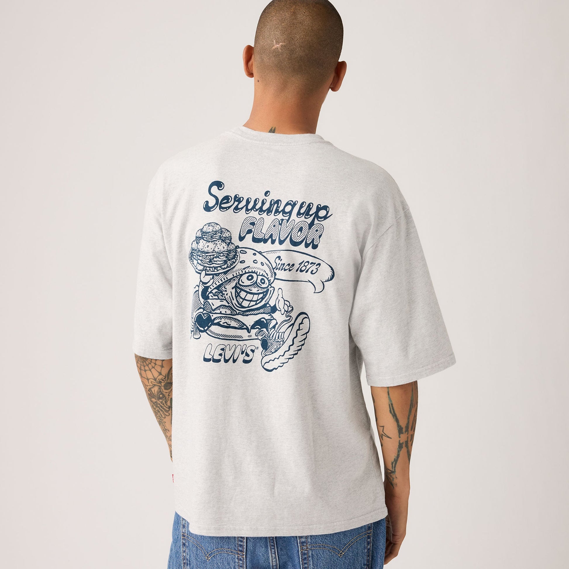 Levi's® Men's Half-Sleeve Graphic Pocket T-Shirt