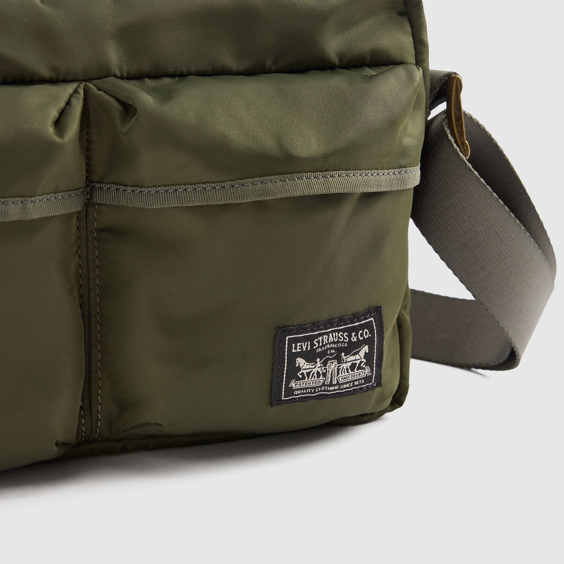 Levi's® Men's Mission Bay Crossbody