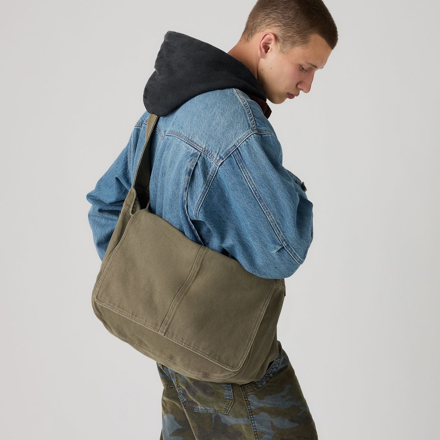 Levi's® Men's Oliver Mail Bag