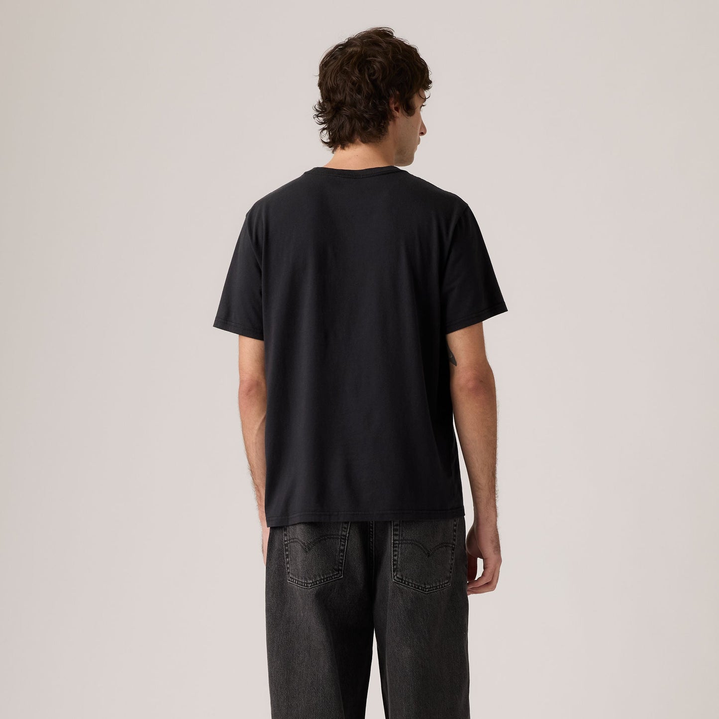 Levi's® Men's Relaxed Fit Short-Sleeve Graphic T-Shirt