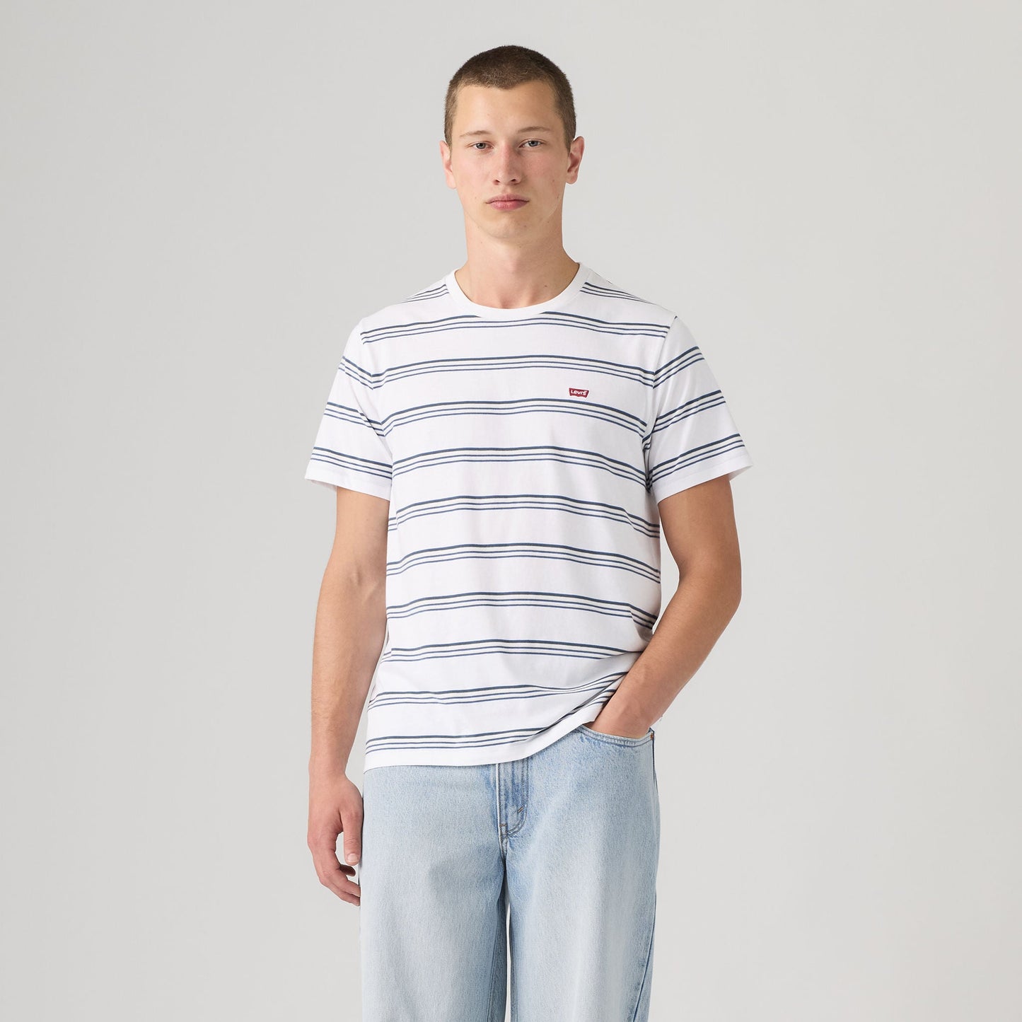 Levi's® Men's Short-Sleeve Classic Housemark T-Shirt