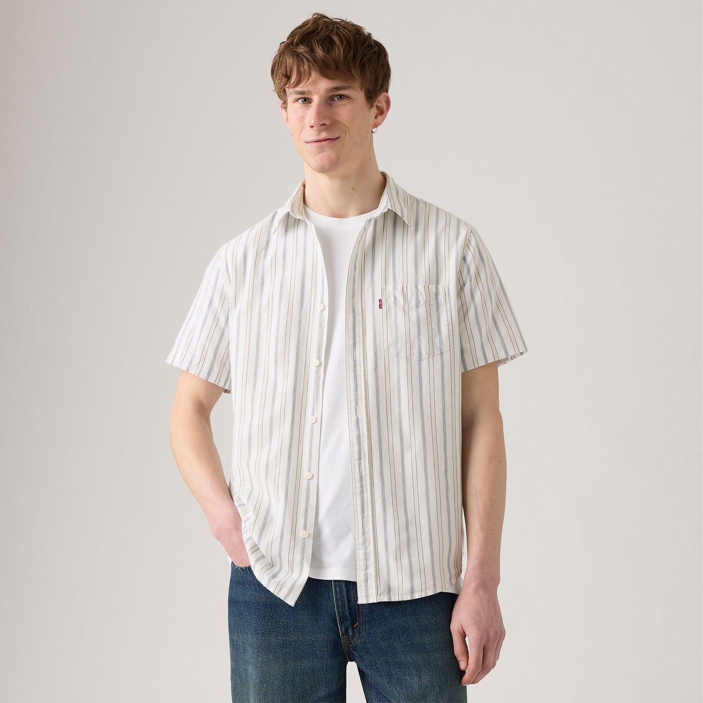 Levi's® Men's Short-Sleeve Classic Standard Fit Shirt