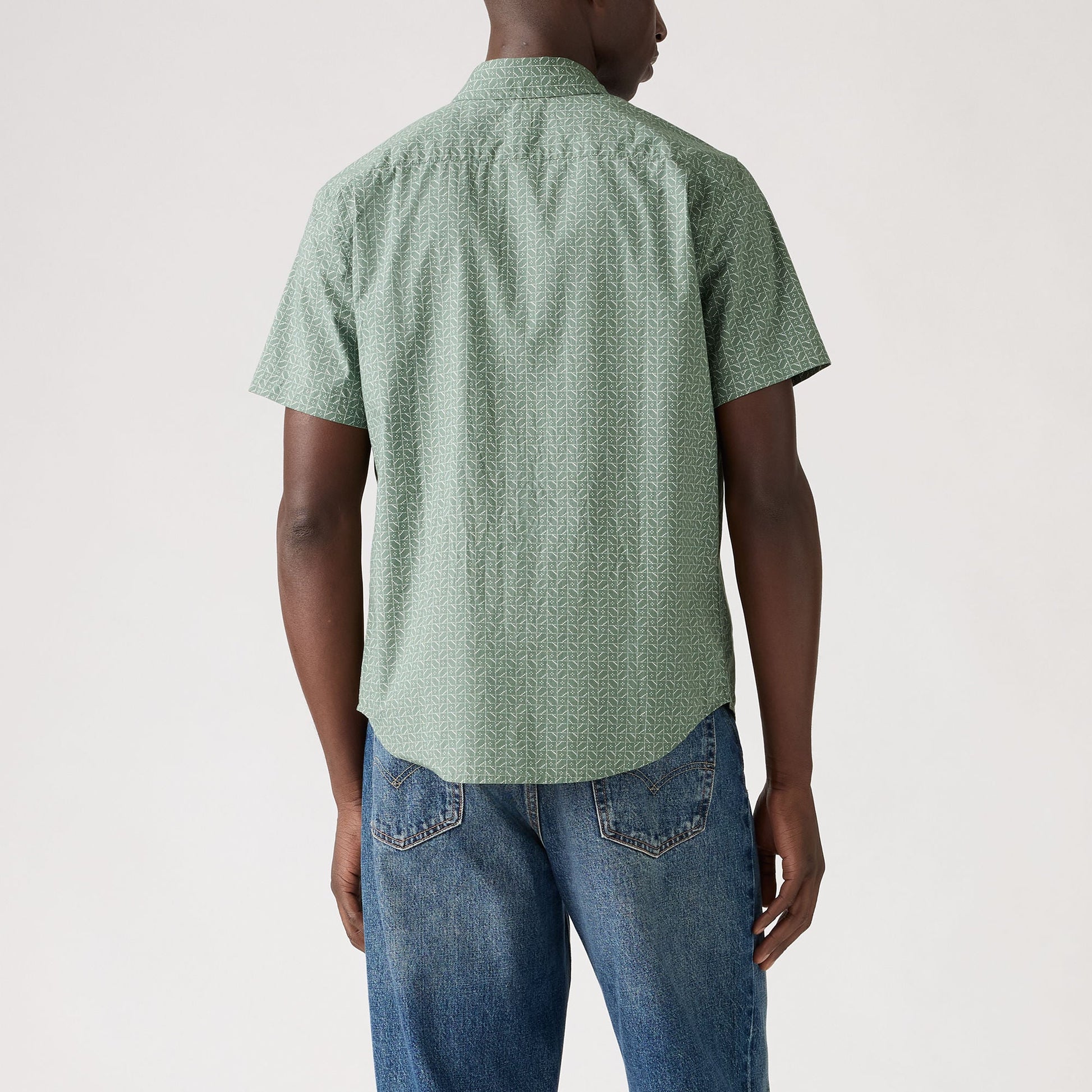 Levi's® Men's Short-Sleeve Classic Standard Fit Shirt