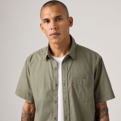 Levi's® Men's Short-Sleeve Classic Standard Fit Shirt