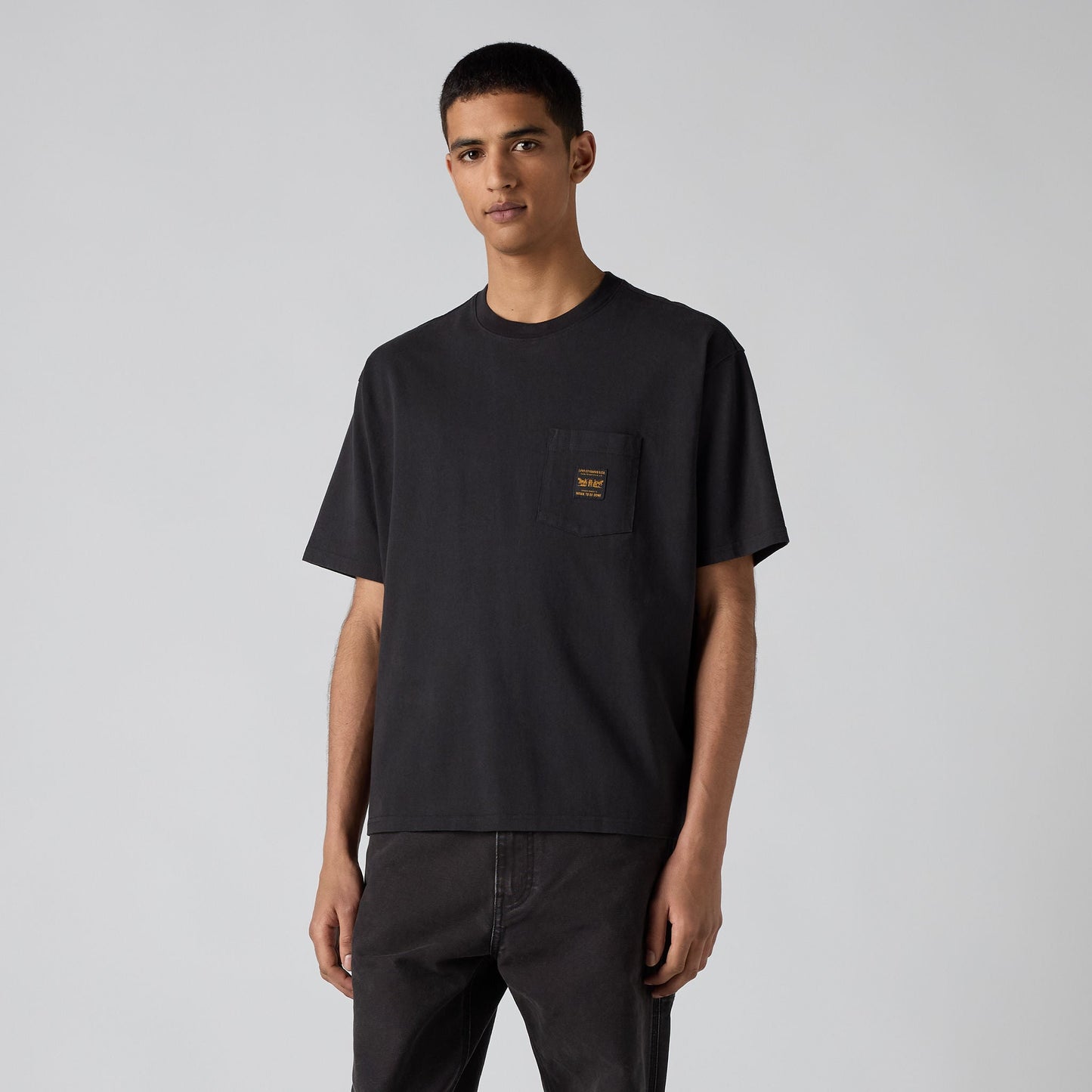 Levi's® Men's Short-Sleeve Workwear Pocket T-Shirt
