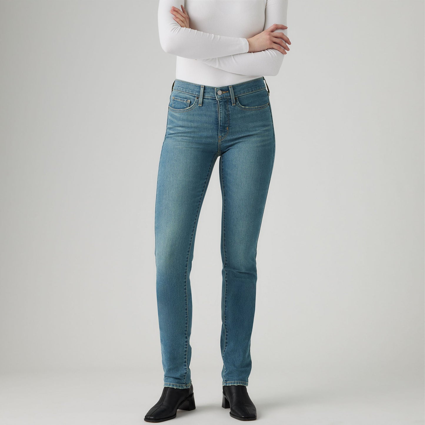 Levi's® Women's 312 Shaping Slim Jeans