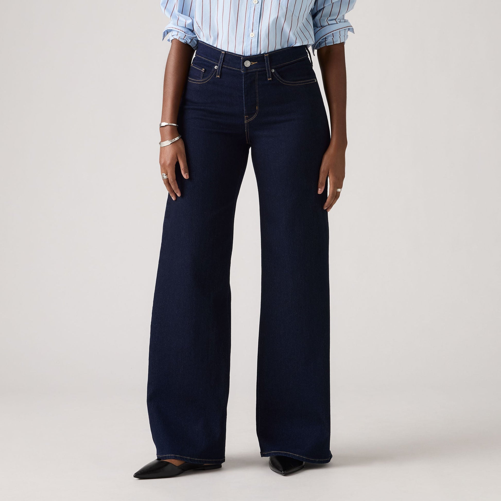 Levi's® Women's 318 Shaping Wide-Leg Jeans