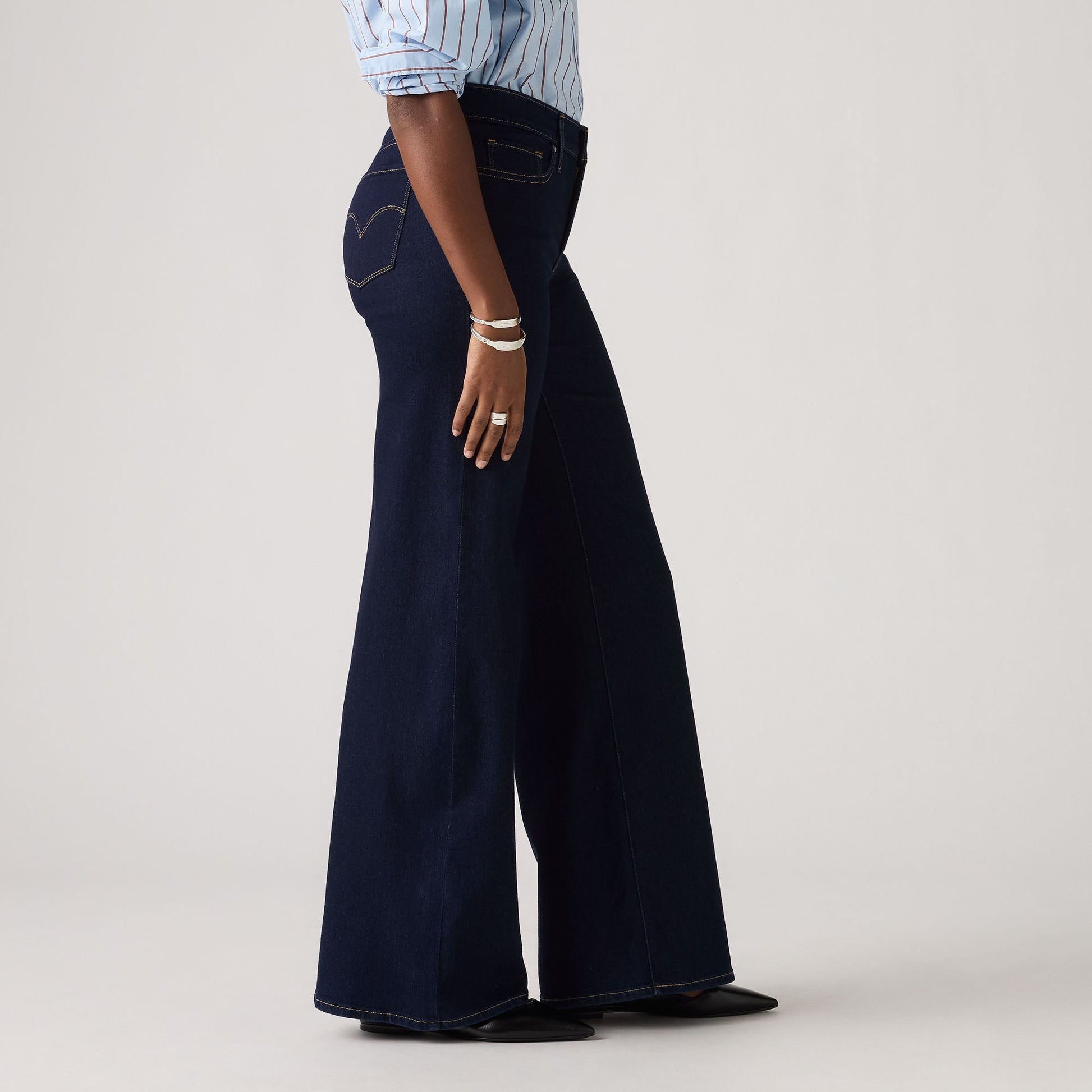 Levi's® Women's 318 Shaping Wide-Leg Jeans