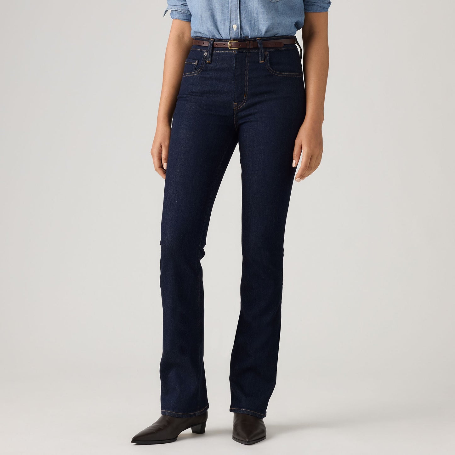 Levi's® Women's 725 High-Rise Bootcut Jeans