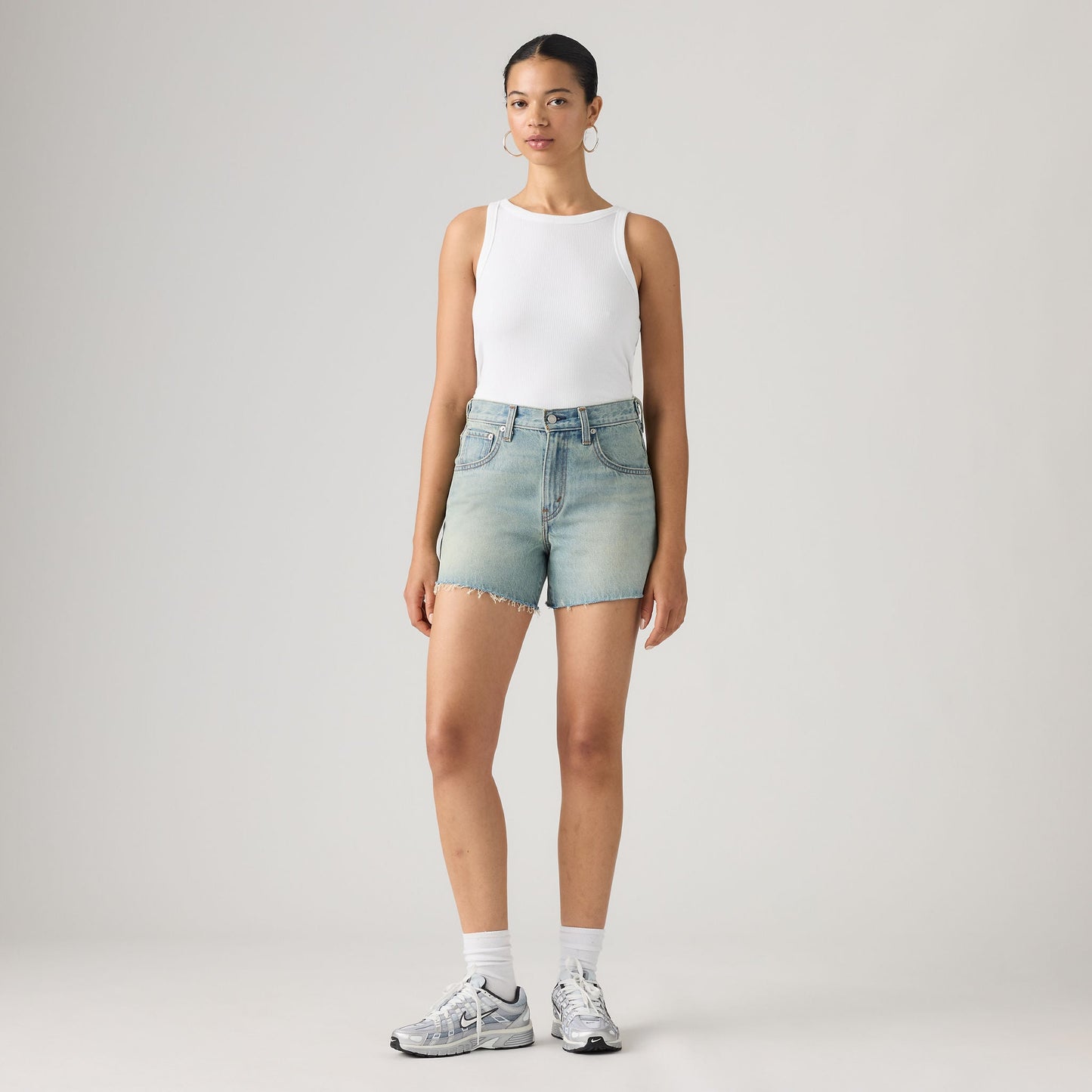 Levi's® Women's Cinch Mid-Thigh Shorts