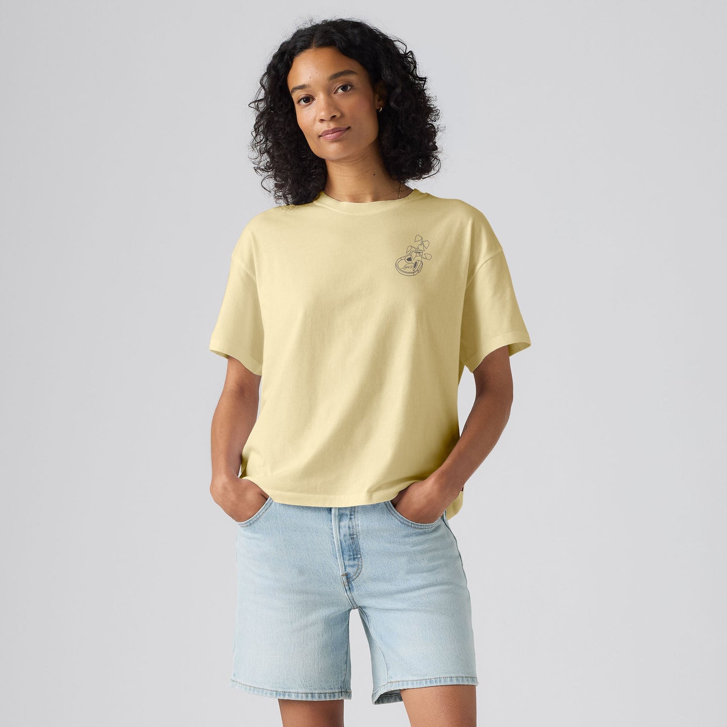 Levi's® Women's Graphic Anyday Tee