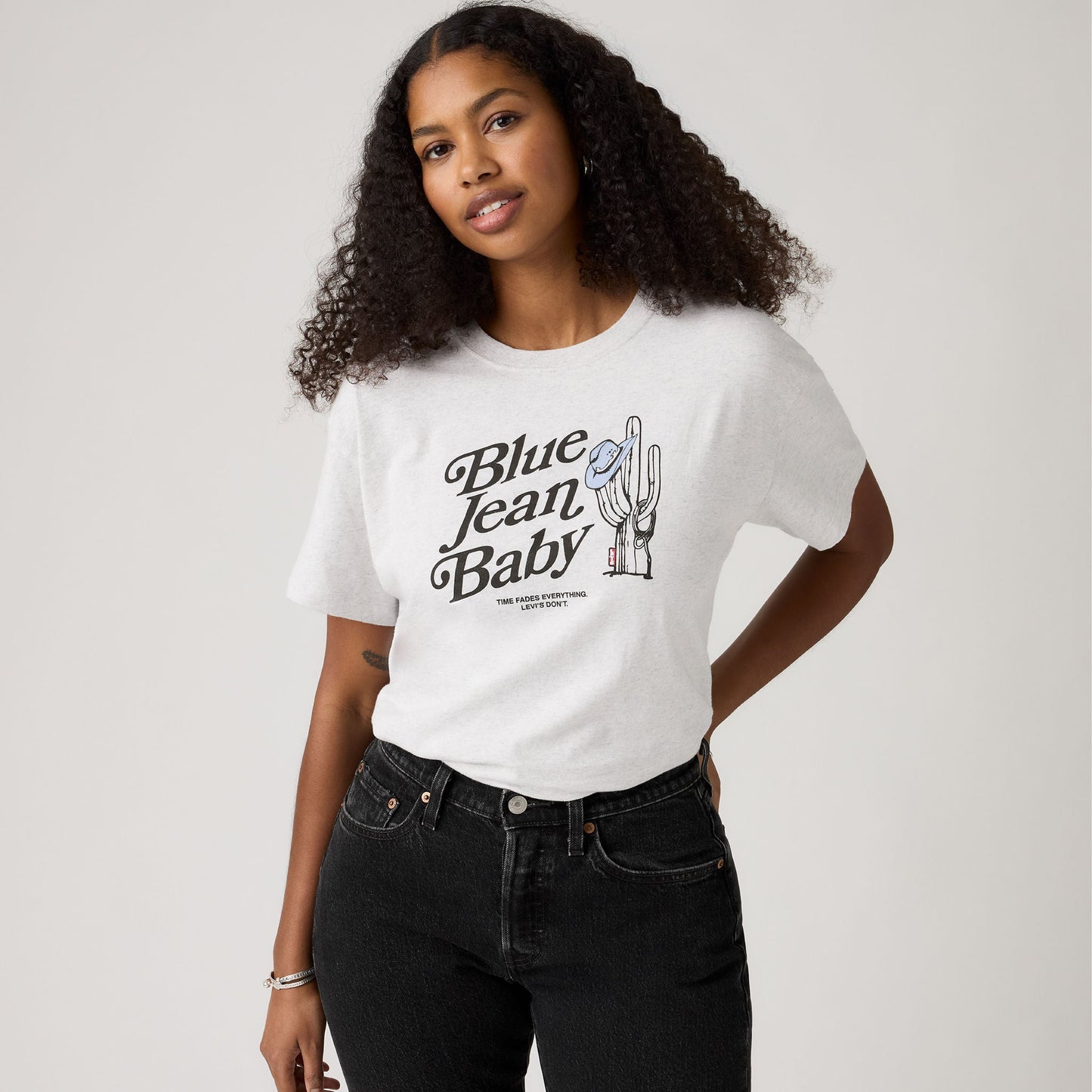 Levi's® Women's Graphic Anyday Tee