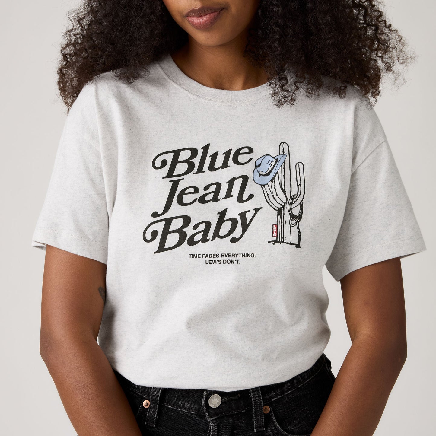 Levi's® Women's Graphic Anyday Tee
