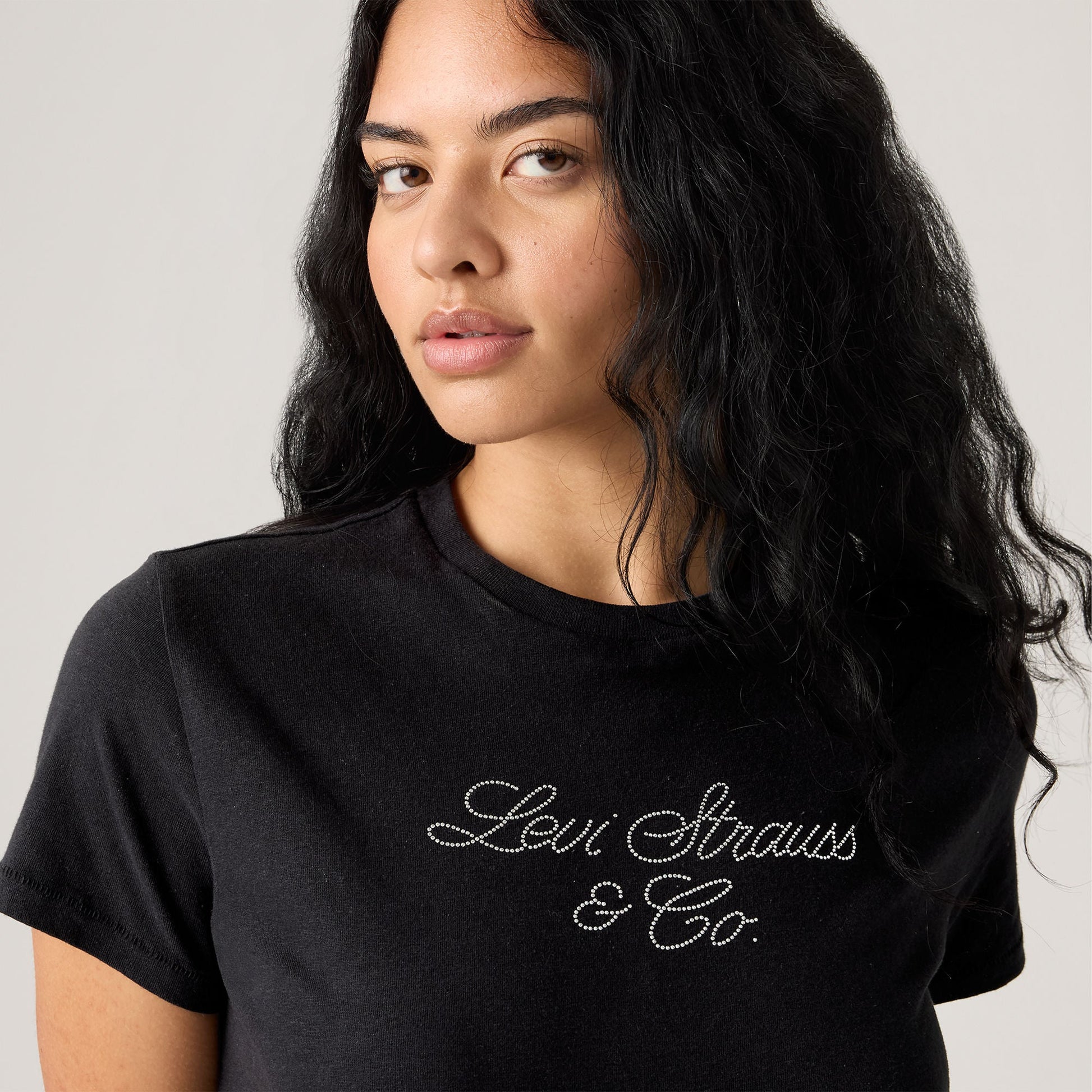 Levi's® Women's Graphic Classic Tee