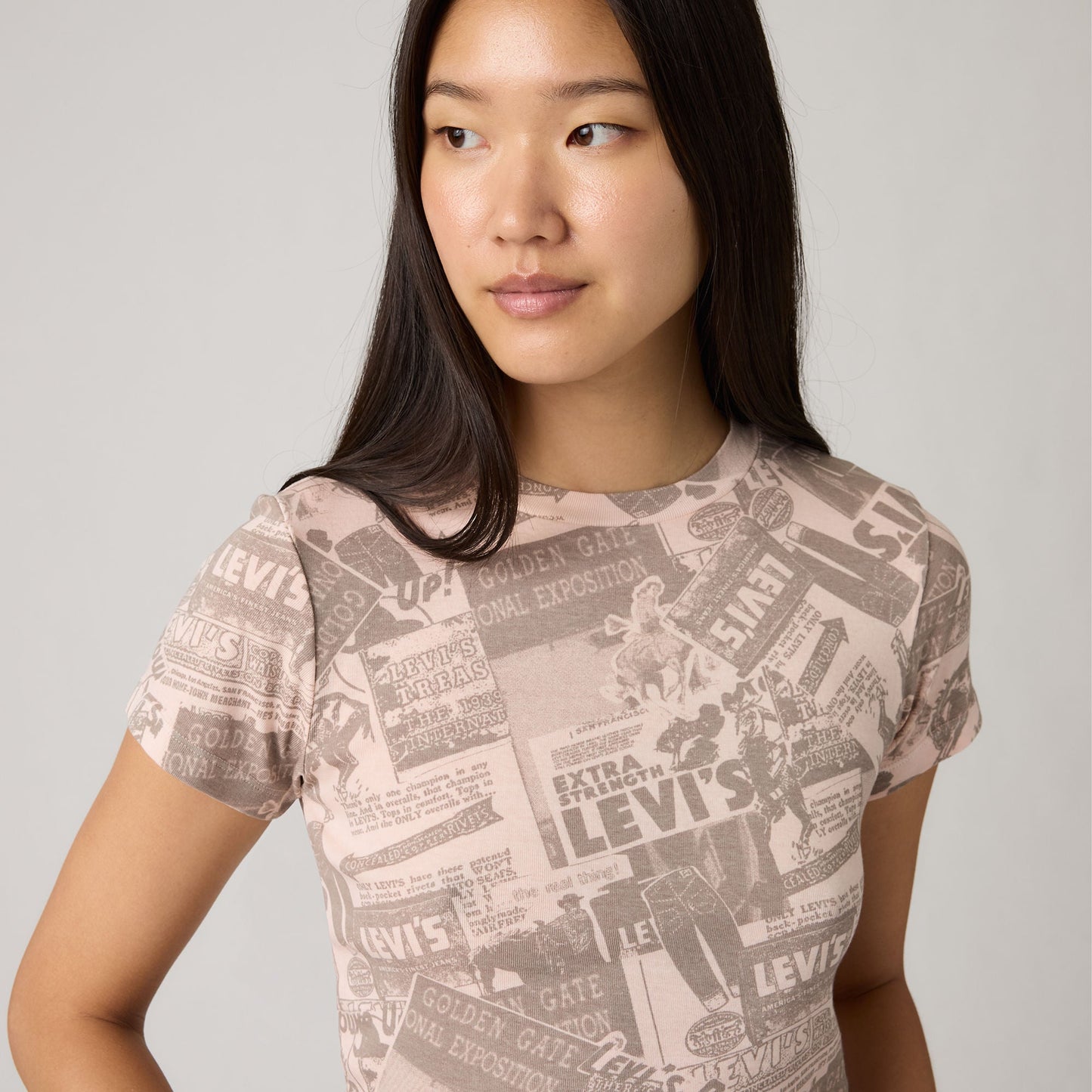 Levi's® Women's Graphic Essential Sporty Tee