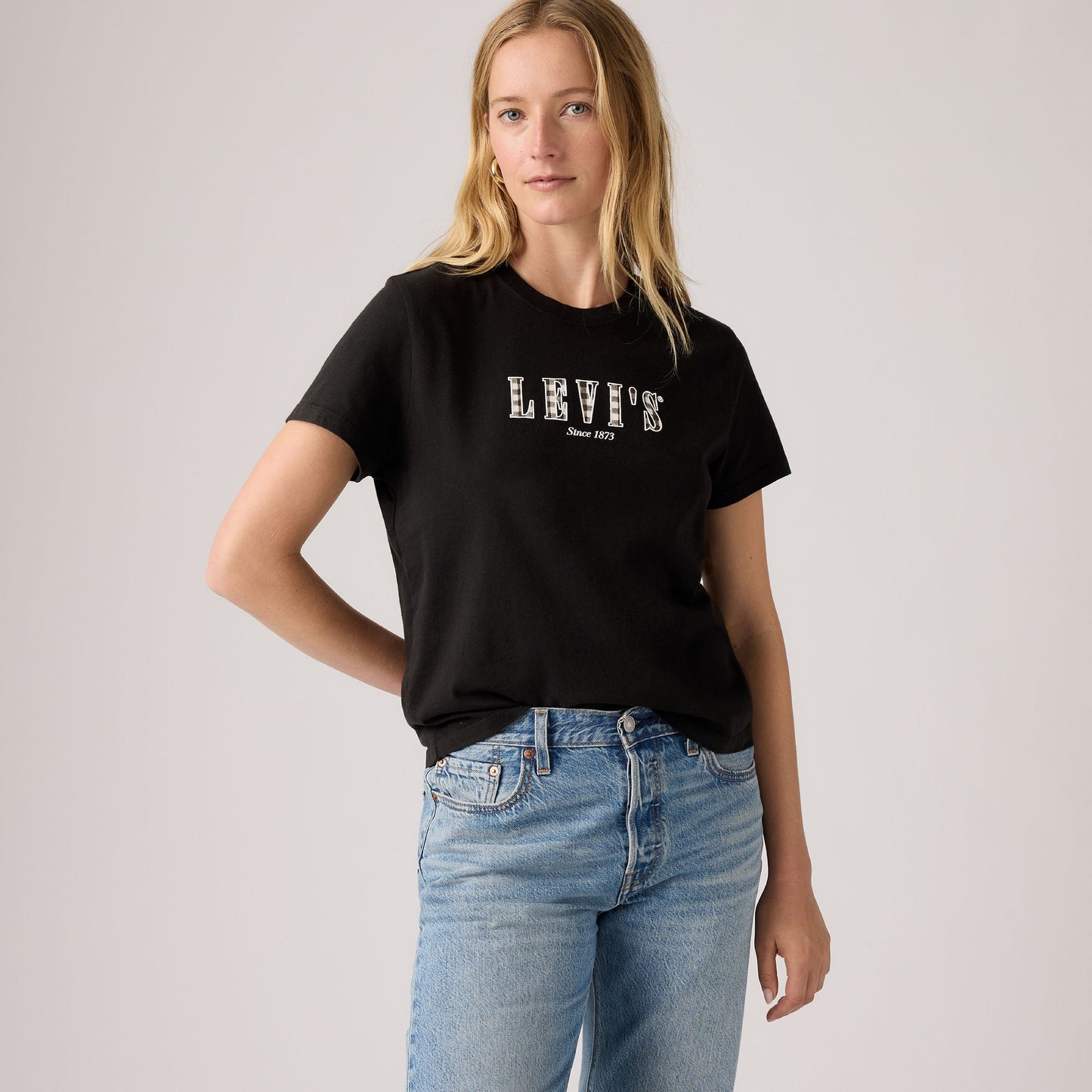 Levi's® Women's Graphic Favorite Tee