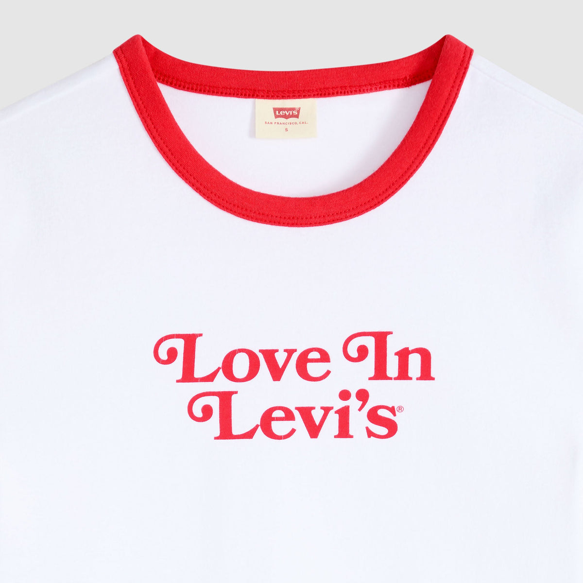 Levi's® Women's Graphic Hayes Cropped Tee
