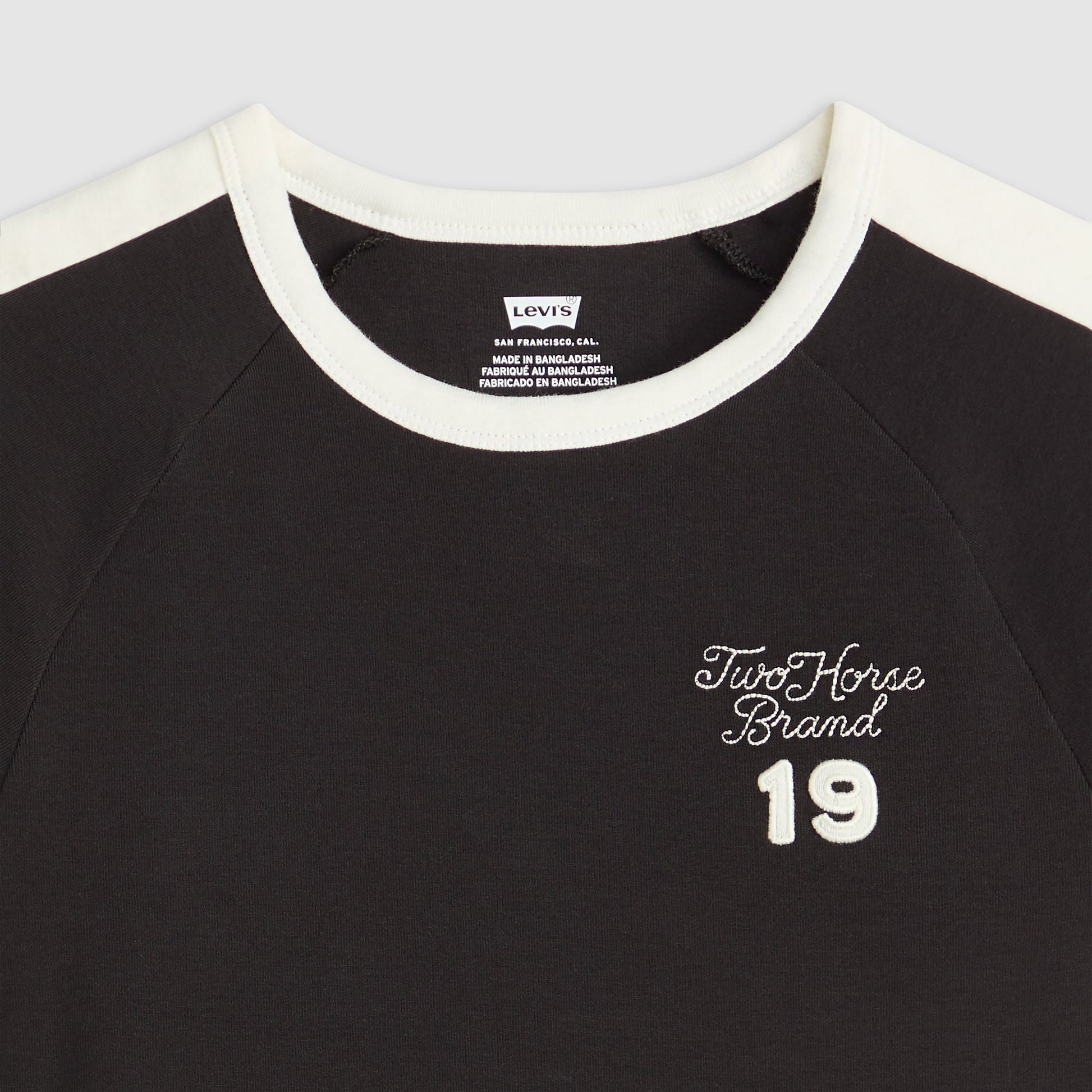 Levi's® Women's Graphic Riley Raglan Tee