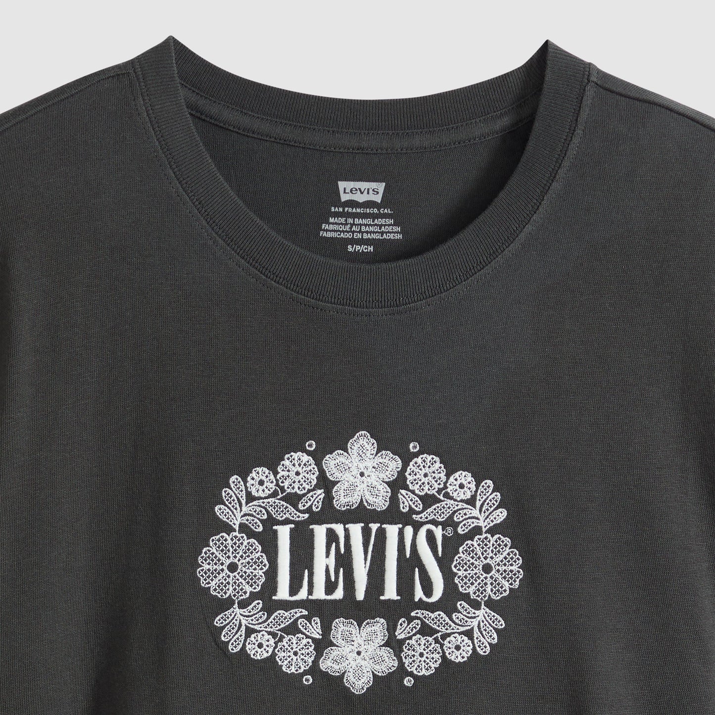 Levi's® Women's Graphic Vintage Tee
