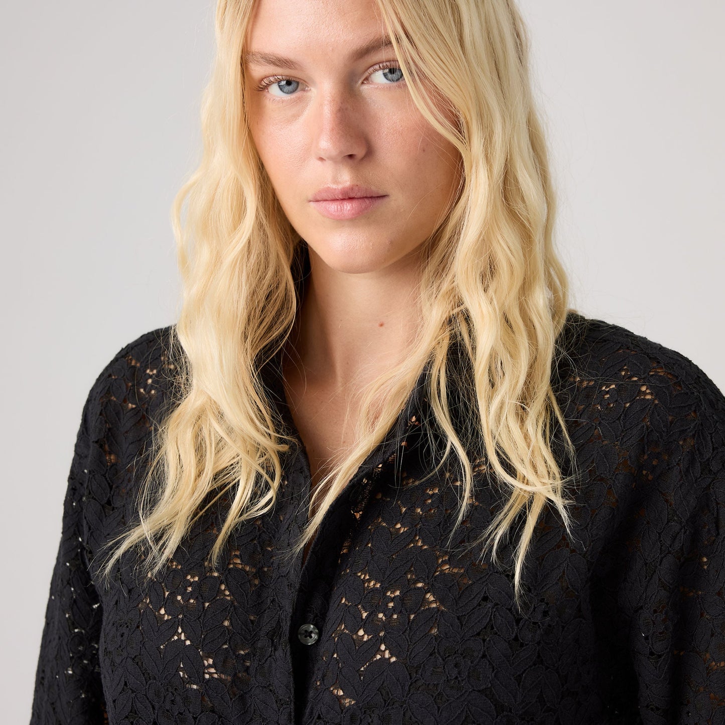 Levi's® Women's Harlie Short-Sleeve Lace Shirt