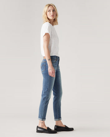 Levi's® Women's Mid-Rise Boyfriend Jeans 3