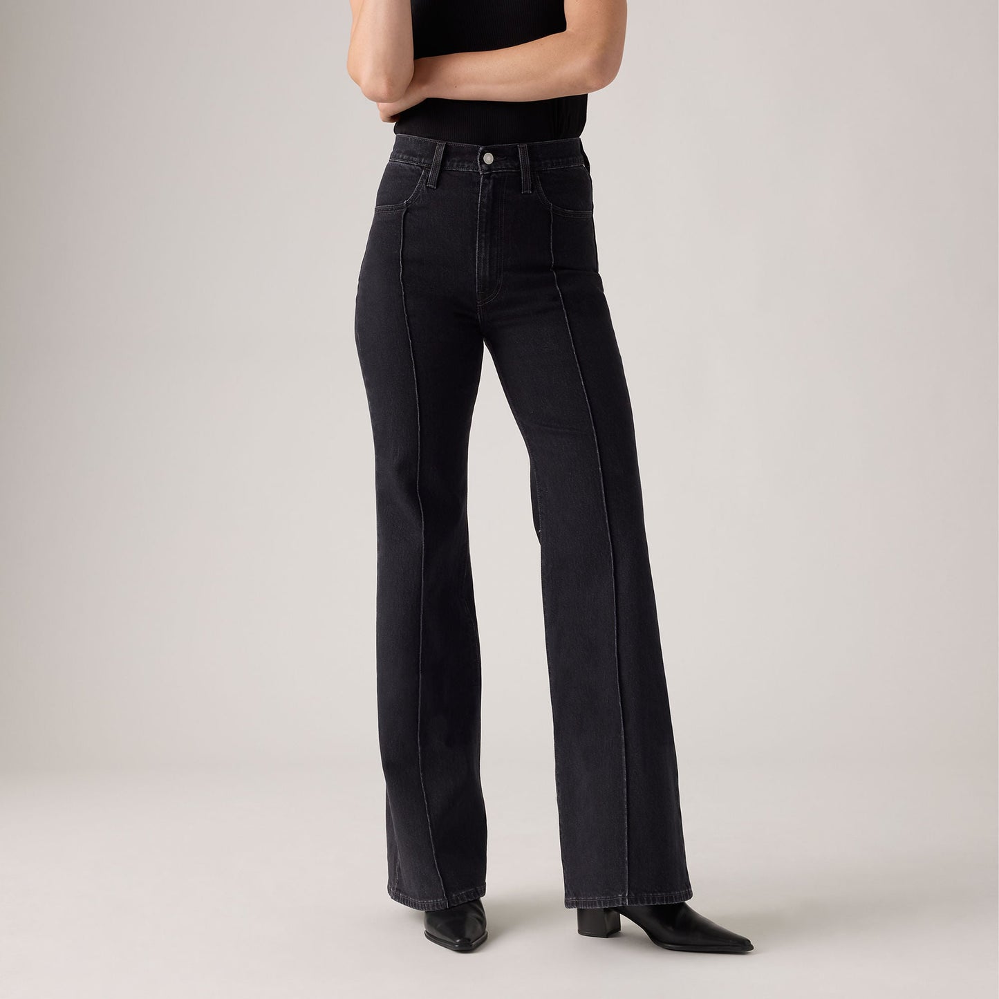 Levi's® Women's Ribcage Bell Western Jeans